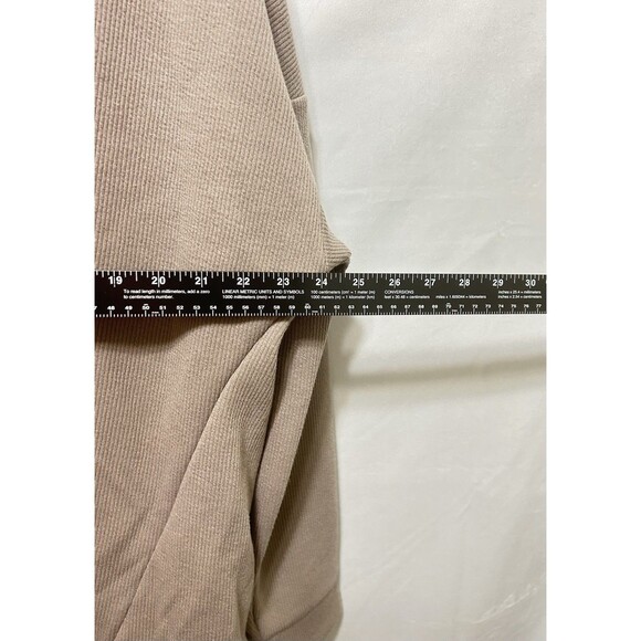 Andrew Marc New York Womens XL Taupe Pullover Long Sleeve Top NWT - Picture 3 of 9